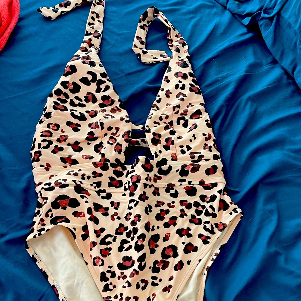 AdoreMe Swimsuit-has tags